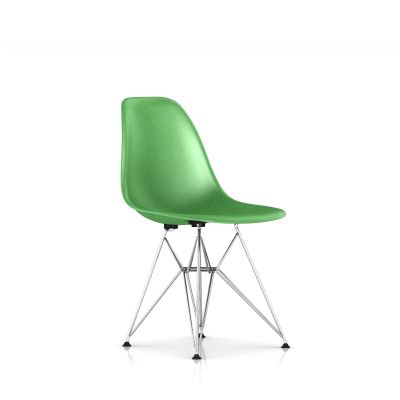 Eames 金属底座模压玻璃纤维单椅
